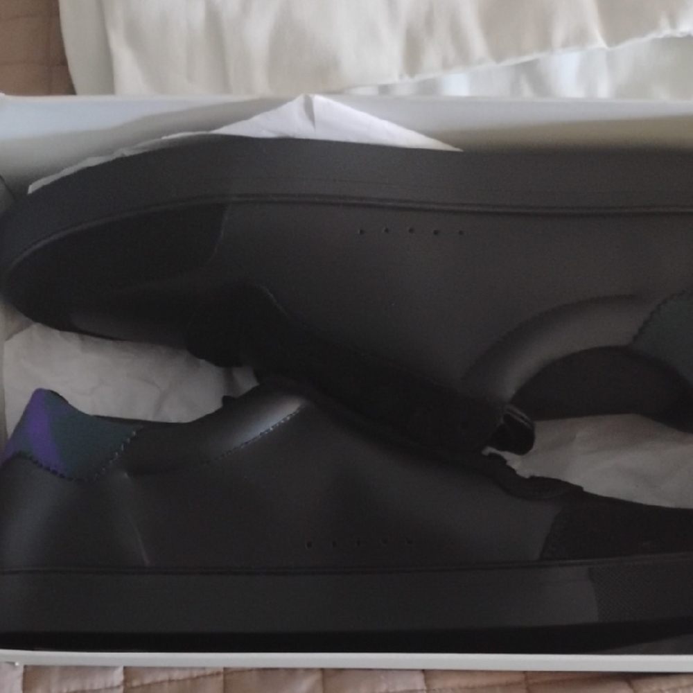 Burberry Men's Sneakers in Black and Purple